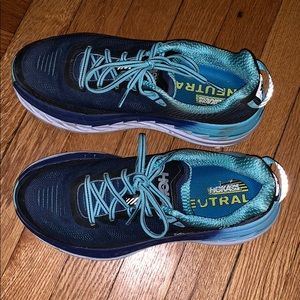 HOKA Women’s Bondi Size 9 (relatively new)